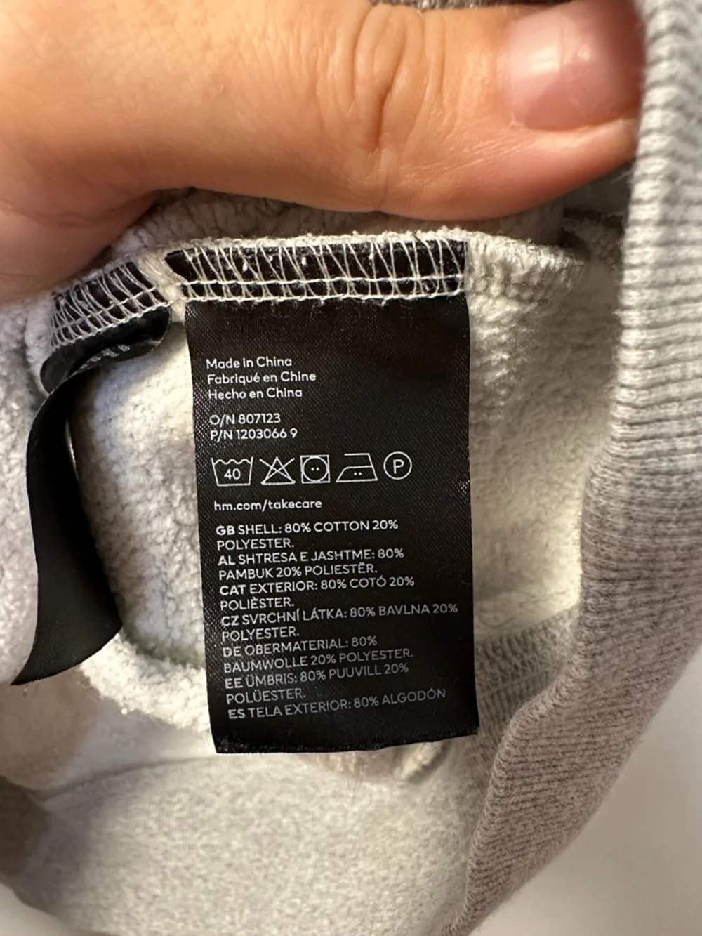 H&M Paris Graphic Oversized Long Length Crewneck Sweater - Picture 10 of 11